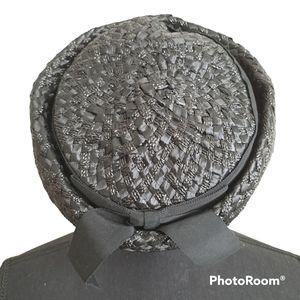 Vtg ladies pillbox straw hat,   black, Union Made, made in USA.